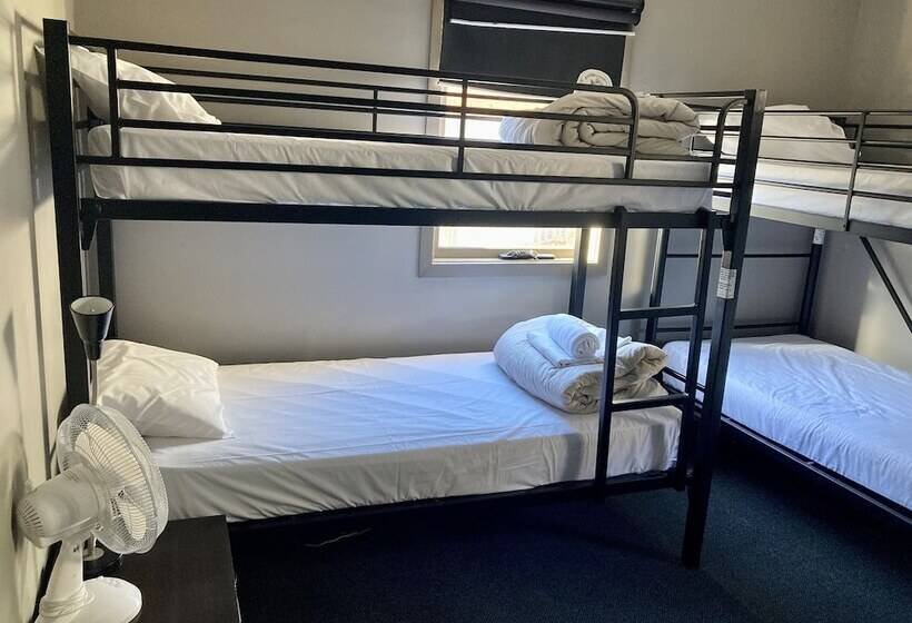 펜션 Cobb & Co Lodge