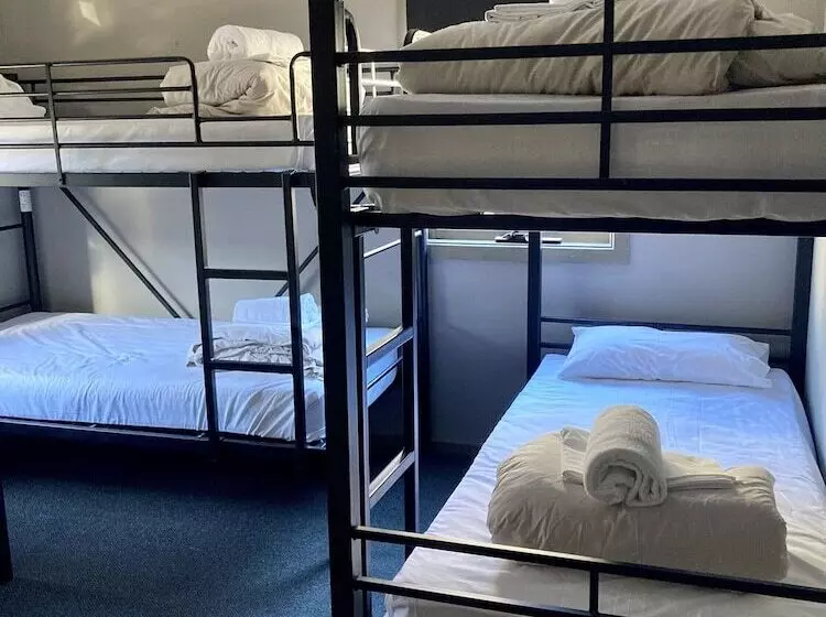 Majatalo Cobb & Co Lodge