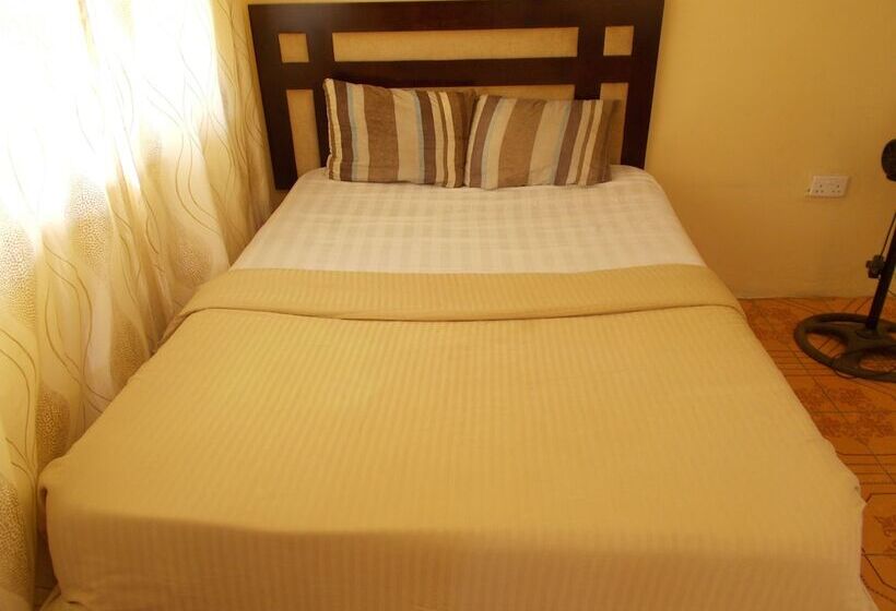 پانسیون Kalabi Executive Lodge