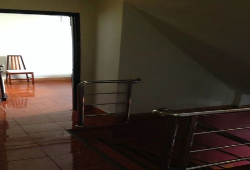 פנסיון La Gondola Guesthouse And Restuarant