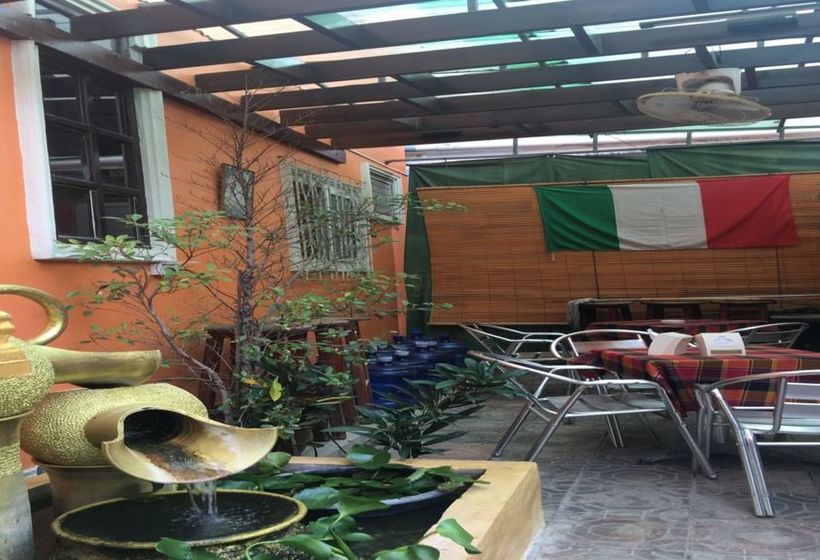 פנסיון La Gondola Guesthouse And Restuarant