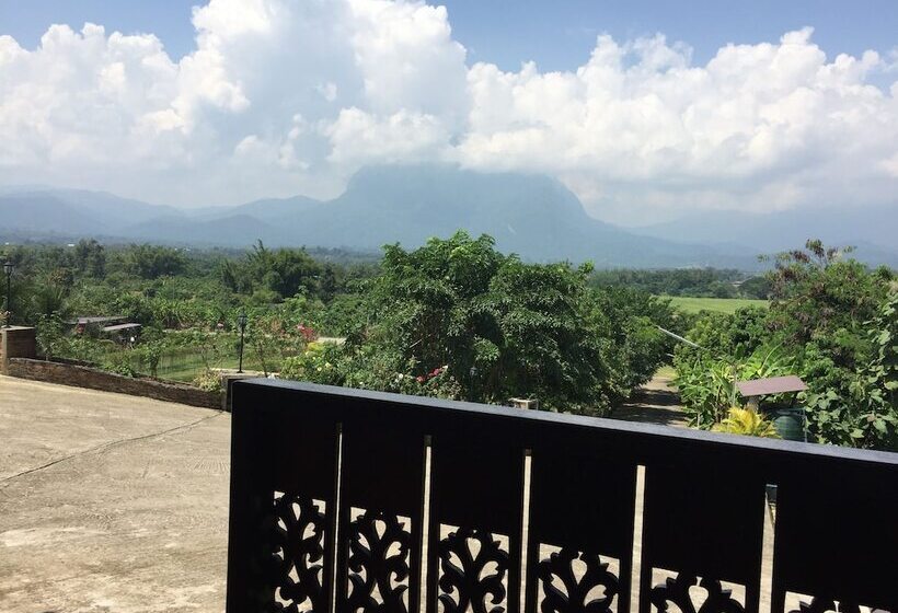 بنسيون Phu Vara