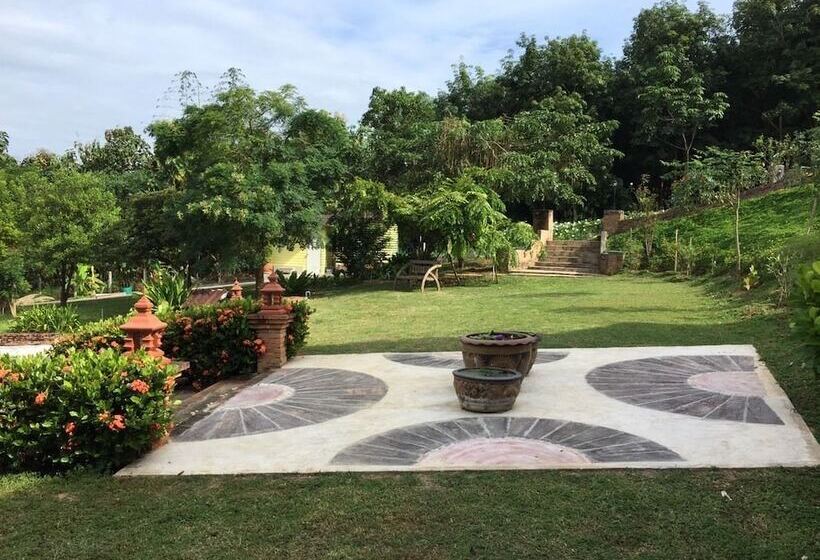 بنسيون Phu Vara