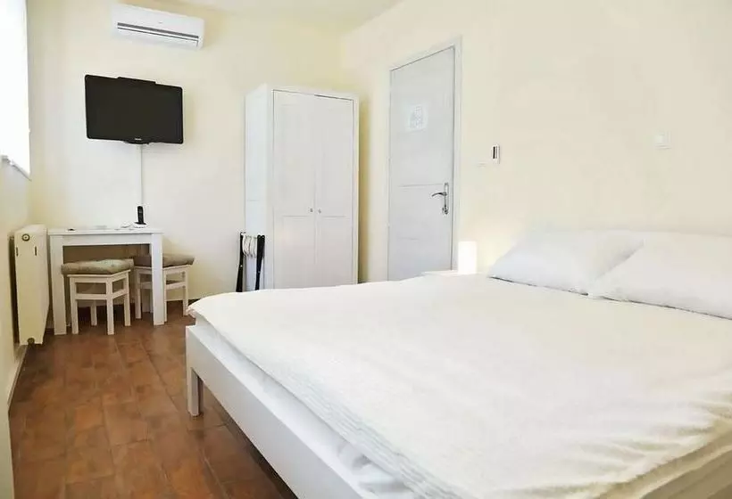 ペンション National Plus