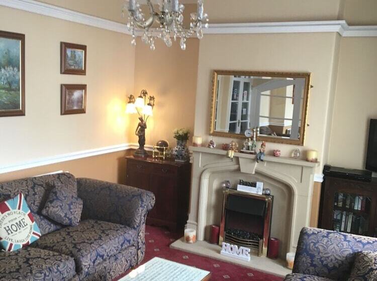 펜션 White Lodge Guest House