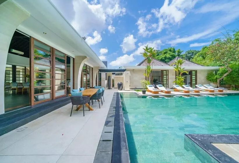 Villa Karishma