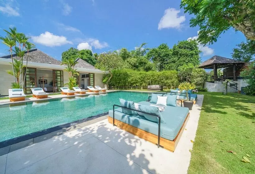 Villa Karishma