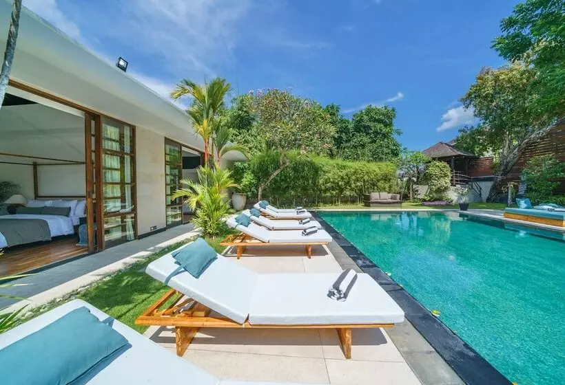 Villa Karishma