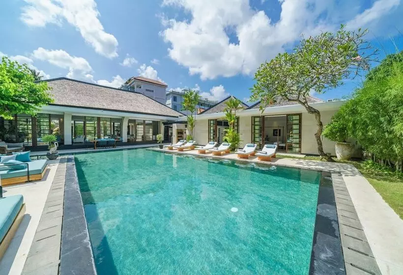 Villa Karishma
