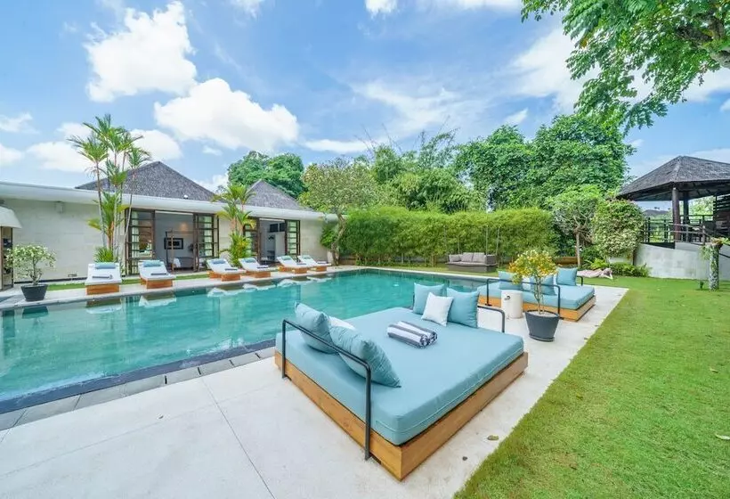 Villa Karishma