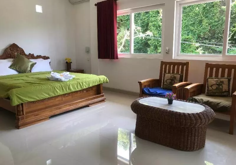 Aamiaismajoitus (B&B) Villa Suari I