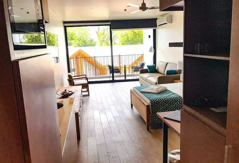 Coral Sea Resort & Casino