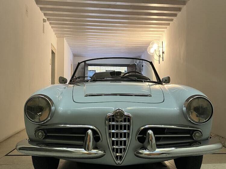 مسافرخانه Relais Santa Corona