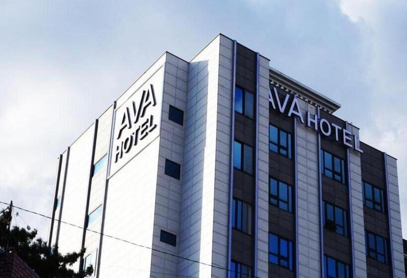 Hotel Ava