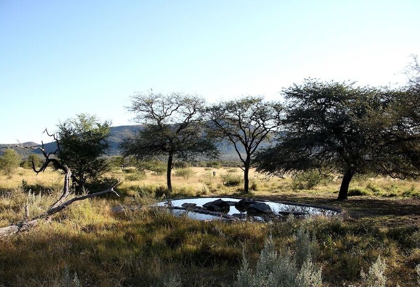 هتل Ghaub Nature Reserve & Farm One Namibia