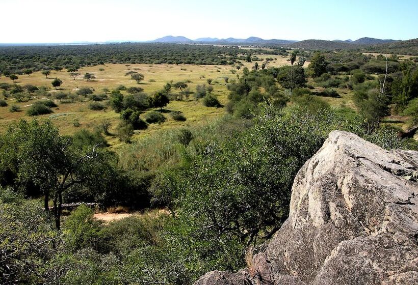 هتل Ghaub Nature Reserve & Farm One Namibia
