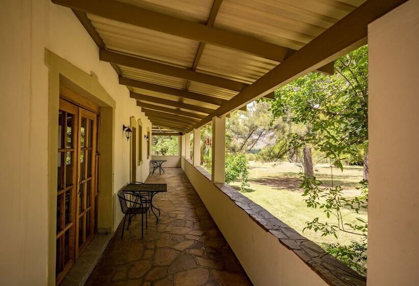 هتل Ghaub Nature Reserve & Farm One Namibia