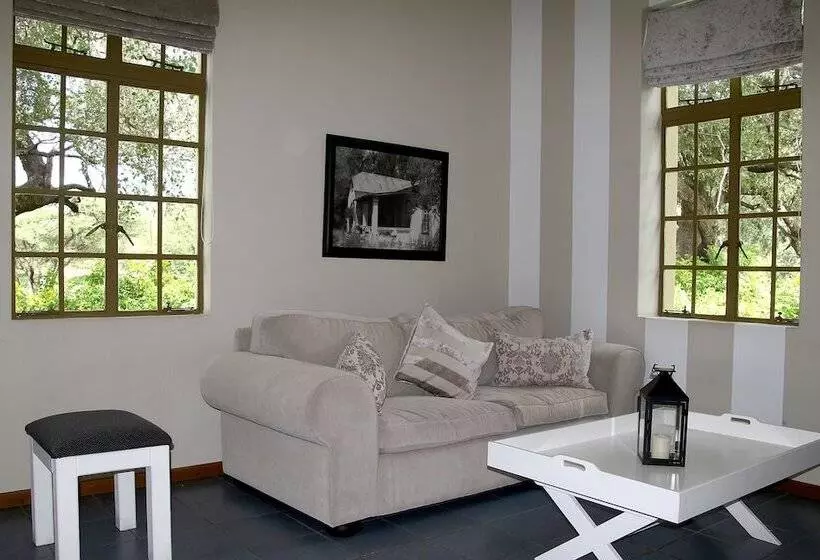 هتل Ghaub Nature Reserve & Farm   One Namibia