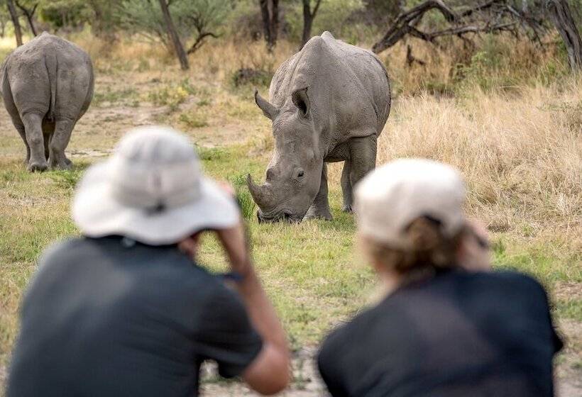 هتل Ghaub Nature Reserve & Farm One Namibia