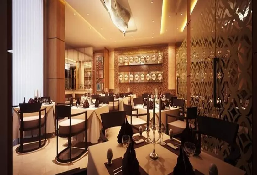 Hotelli Nataraj Sarovar Portico