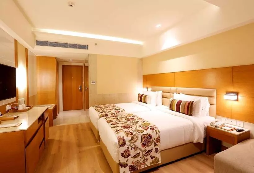 Hotelli Nataraj Sarovar Portico