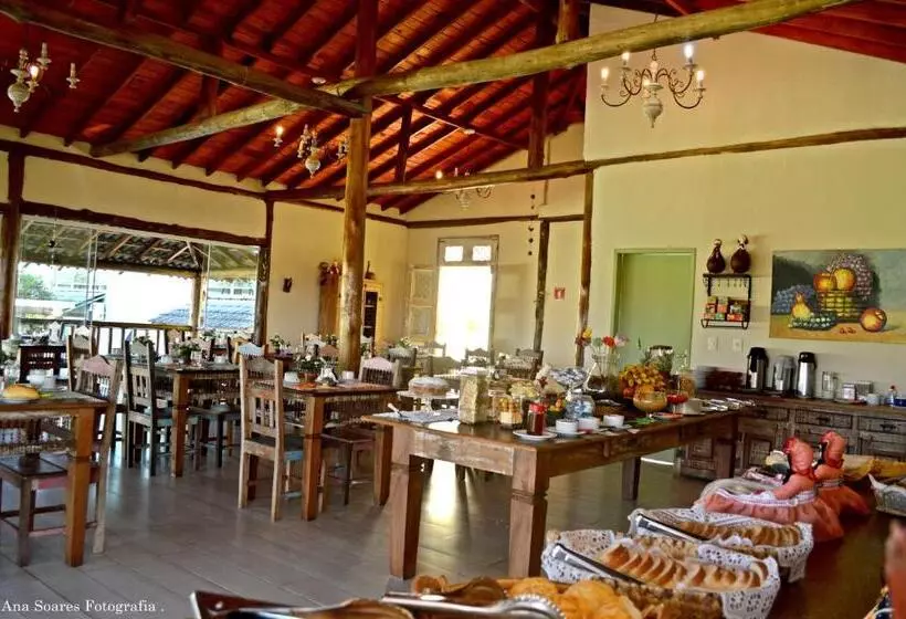 Hotelli Penedo House Pousada