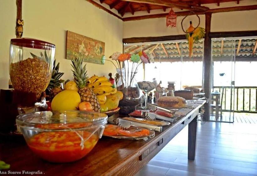 ホテル Penedo House Pousada