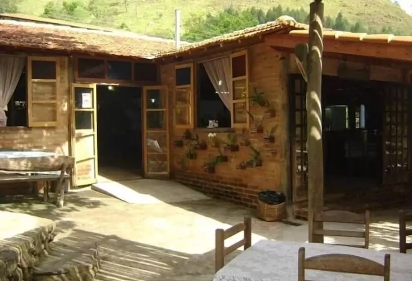 ホテル Restaurante Pousada Cachoeiras Da Furna