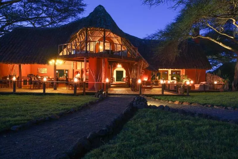 هتل Tawi Lodge