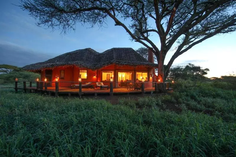 هتل Tawi Lodge