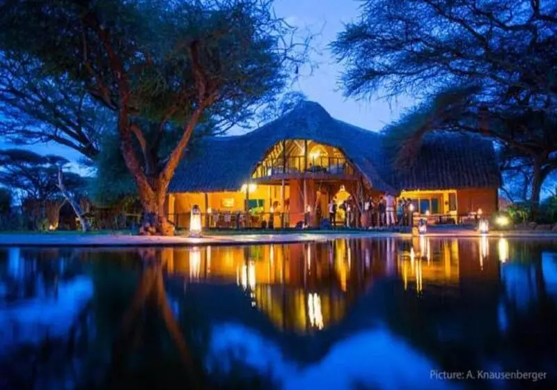 هتل Tawi Lodge