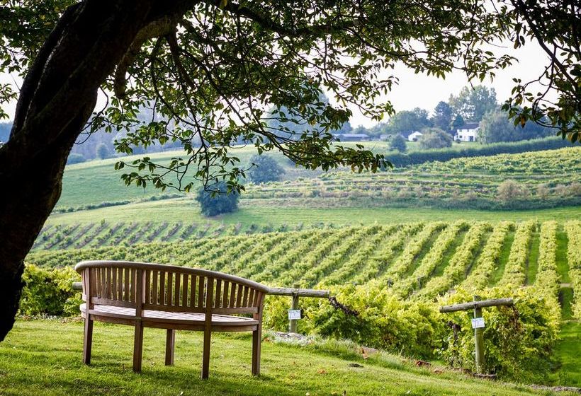 فندق Three Choirs Vineyards