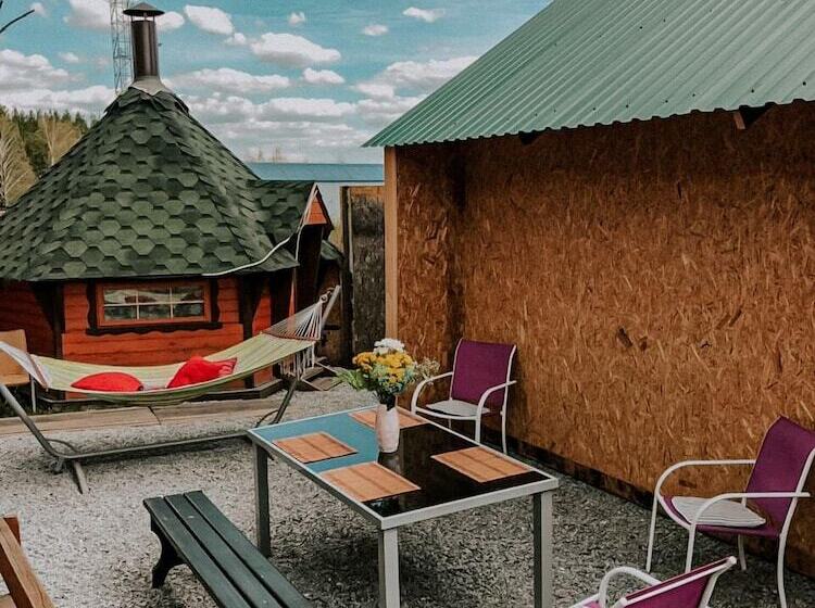 בית מלון כפרי Uralskiy Teremok