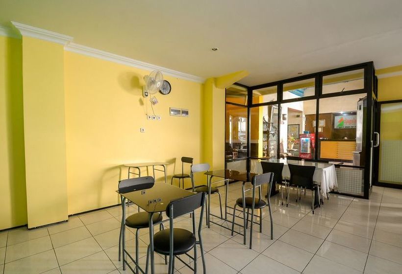 פנסיון Airy Eco Syariah Bongkaran Jagalan 64 Surabaya