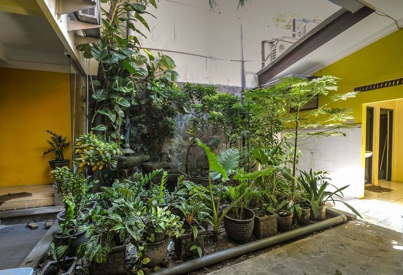 פנסיון Airy Eco Syariah Bongkaran Jagalan 64 Surabaya