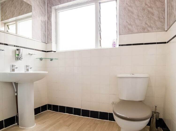 بنسيون Devine Beach Hotel, Westcliff Southend-On-Sea