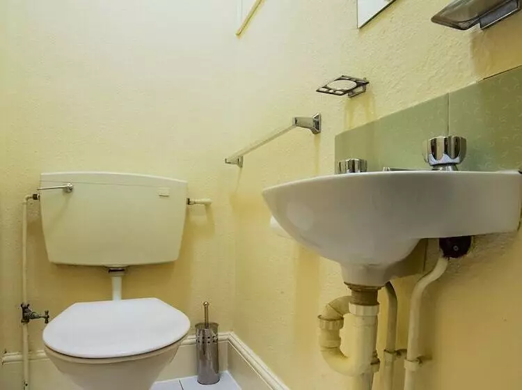 Majatalo Devine Beach Hotel, Westcliff Southend-On-Sea