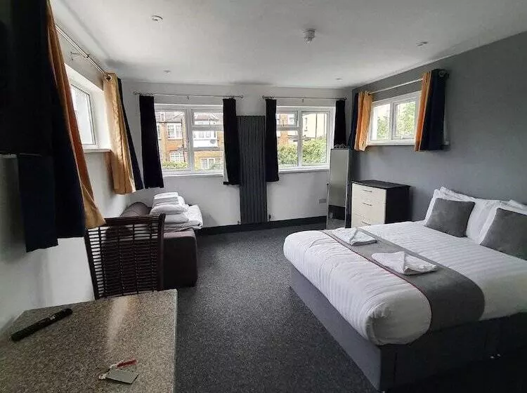 Majatalo Devine Beach Hotel, Westcliff Southend-On-Sea