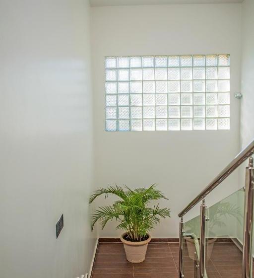 Pensionat Wuyane Guest House