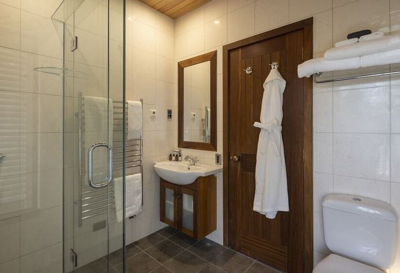 צימר Cabot Lodge