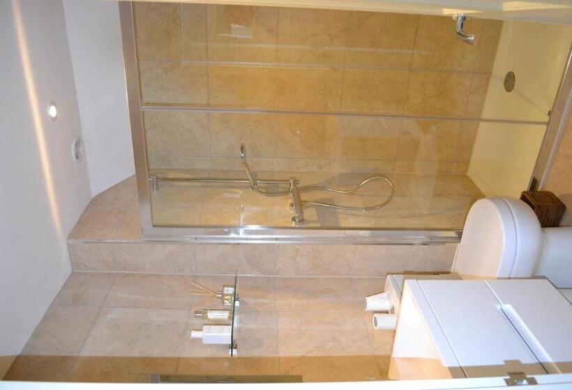 住宿加早餐  Hedingham Old Pottery