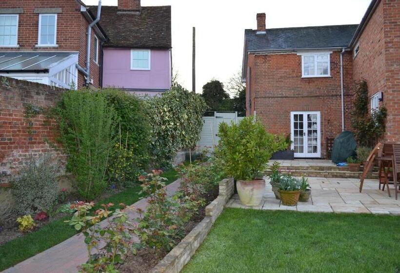 住宿加早餐  Hedingham Old Pottery