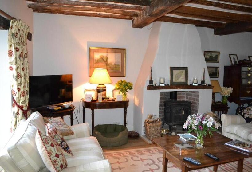 住宿加早餐  Hedingham Old Pottery