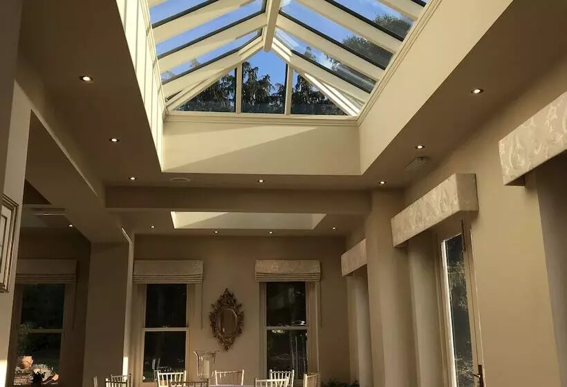 Cleatham Hall
