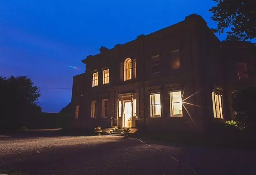 Cleatham Hall