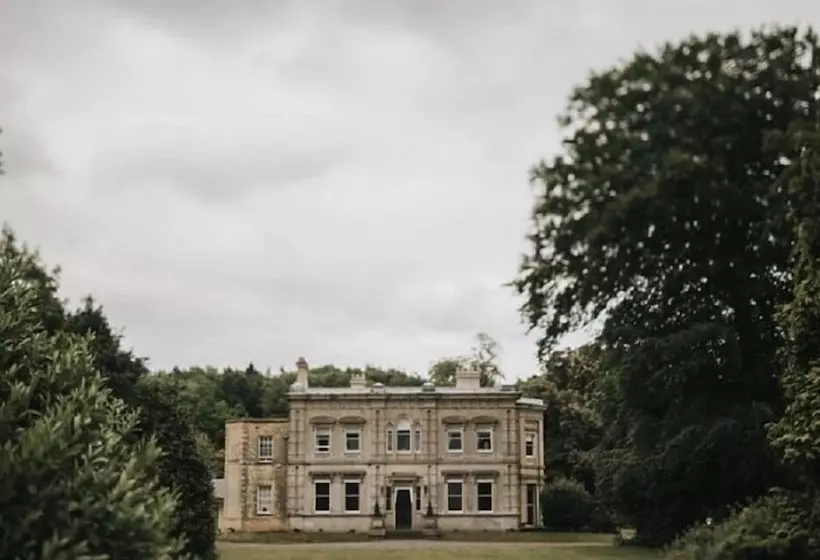 Cleatham Hall