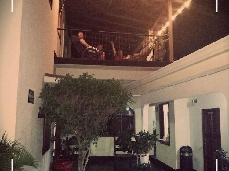 Hostal Santiago De Los Caballeros