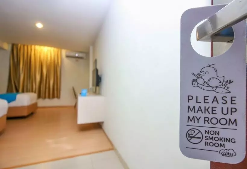 ホテル Airy Mandonga Edi Sabara 9 Kendari