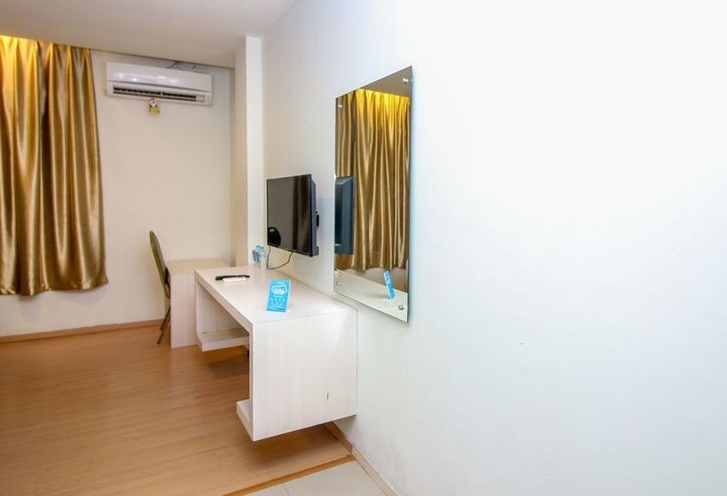 Отель Airy Mandonga Edi Sabara 9 Kendari