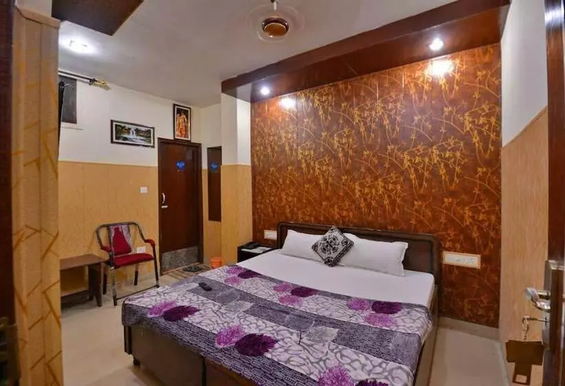 ホテル Dharam Villa